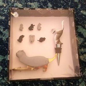 Wild Eye Design Cat Wine Set Corkscrew/Wine Stopper/6 wine charms NIB